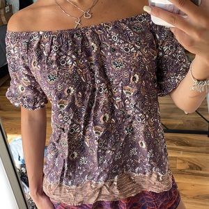 OFF THE SHOULDER STRAPLESS SHIRT